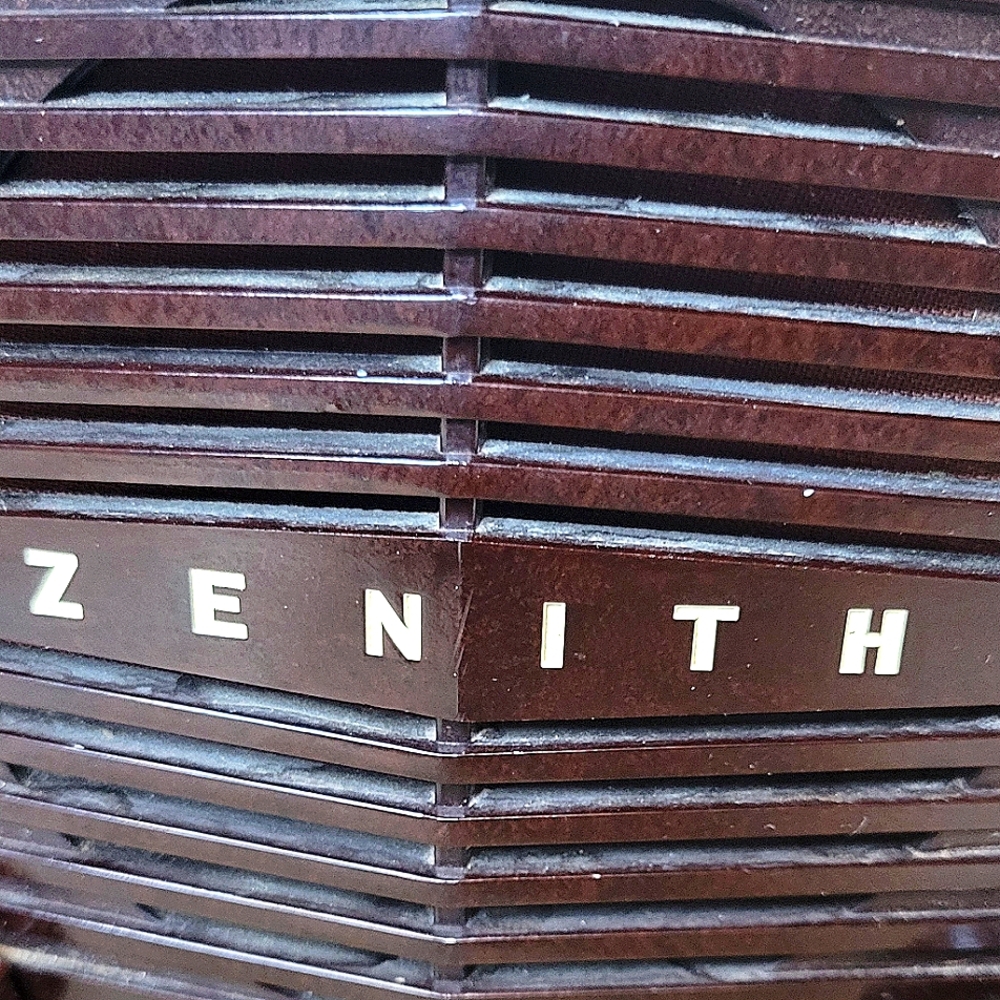 ORIGINAL RARE VINTAGE ZENITH OWL EYES CLOCK 5X06  RADIO STILL WORKS! - Picture 4 of 17